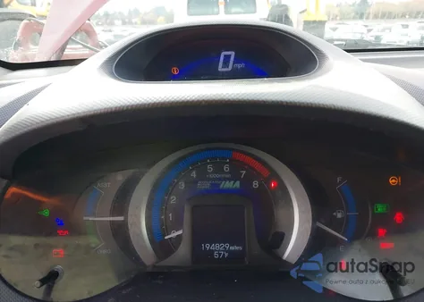 2010 Honda Insight Ex from USA, damaged, VIN JHMZE2H76AS026368